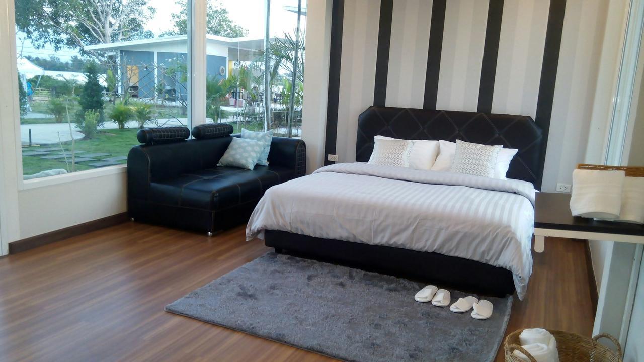 Bluemoon Riverside Phibun Mangsahan Eksteriør bilde
