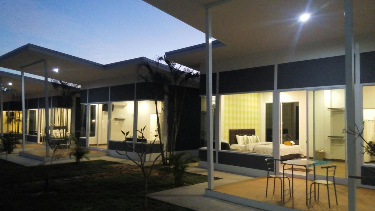 Bluemoon Riverside Phibun Mangsahan Eksteriør bilde